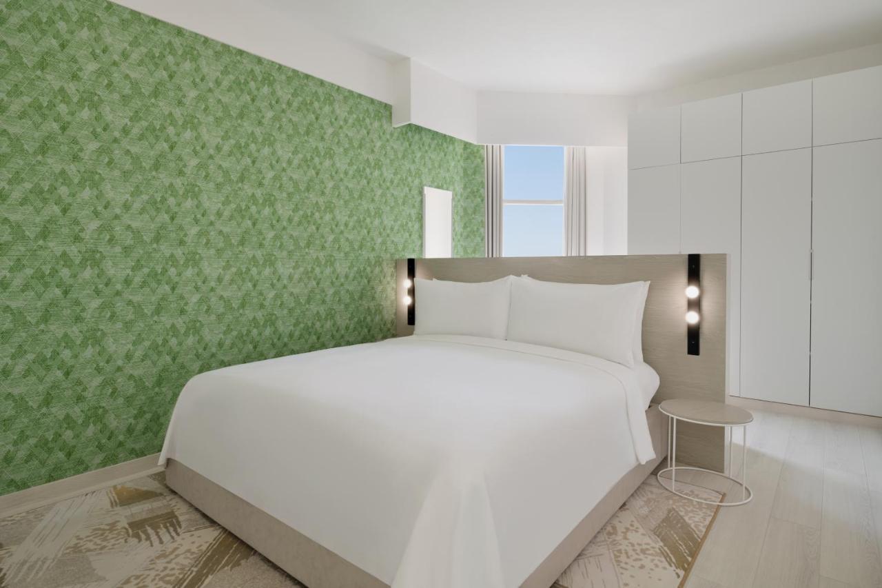 Element By Westin West Bay Doha Hotel Exterior photo
